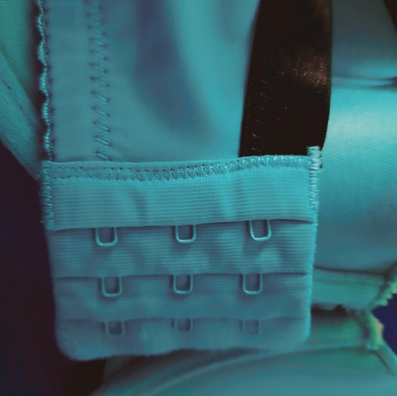 Bra - Picture 5 of 8